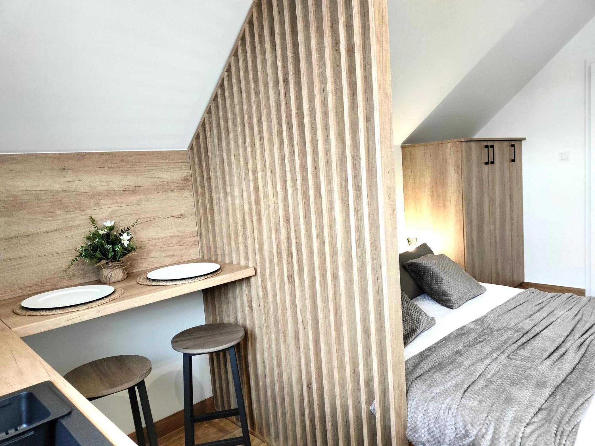 Agroturystyka Jodlowa - Rodzinne Apartamenty W Centrum Gor Swietokrzyskich - Sala Zabaw, Zwierzeta, Bilard Krajno-Zagorze 外观 照片