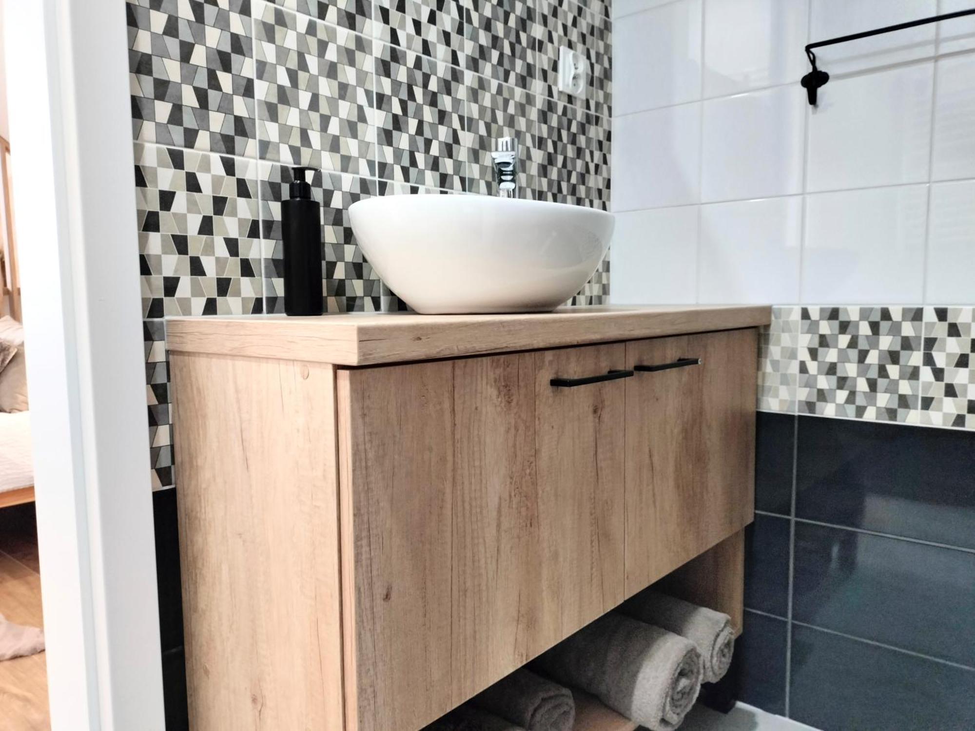 Agroturystyka Jodlowa - Rodzinne Apartamenty W Centrum Gor Swietokrzyskich - Sala Zabaw, Zwierzeta, Bilard Krajno-Zagorze 外观 照片