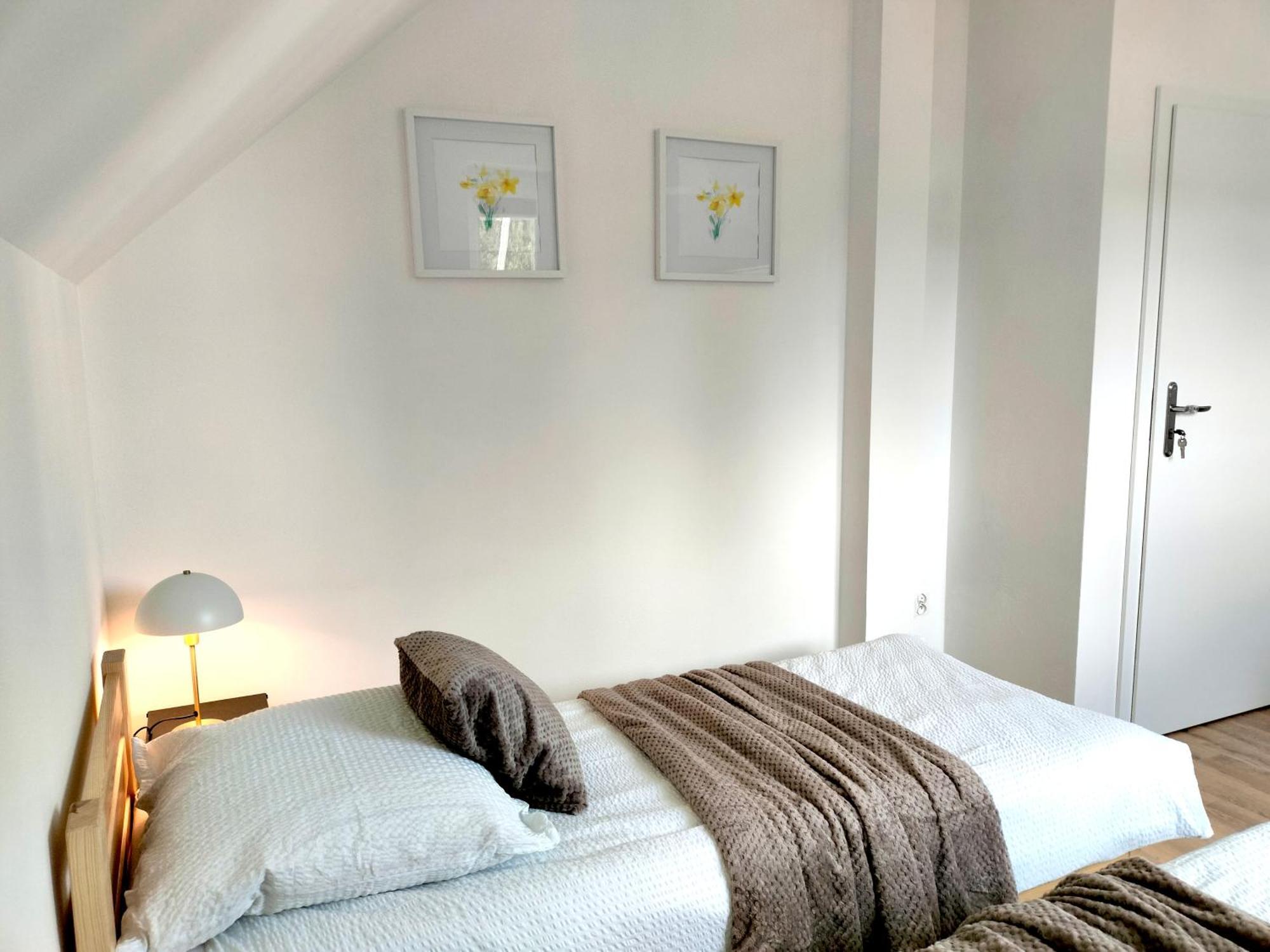 Agroturystyka Jodlowa - Rodzinne Apartamenty W Centrum Gor Swietokrzyskich - Sala Zabaw, Zwierzeta, Bilard Krajno-Zagorze 外观 照片