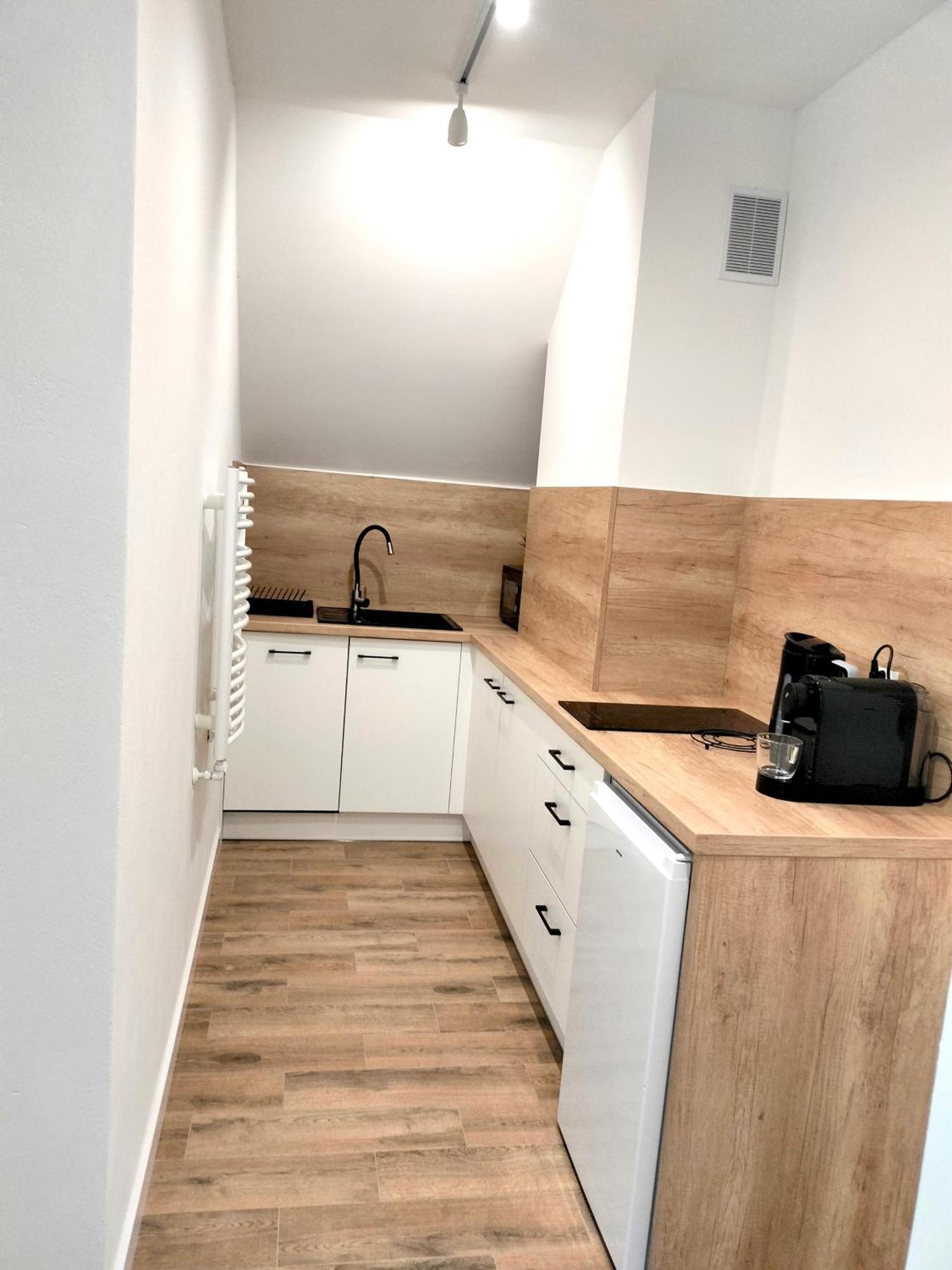 Agroturystyka Jodlowa - Rodzinne Apartamenty W Centrum Gor Swietokrzyskich - Sala Zabaw, Zwierzeta, Bilard Krajno-Zagorze 外观 照片