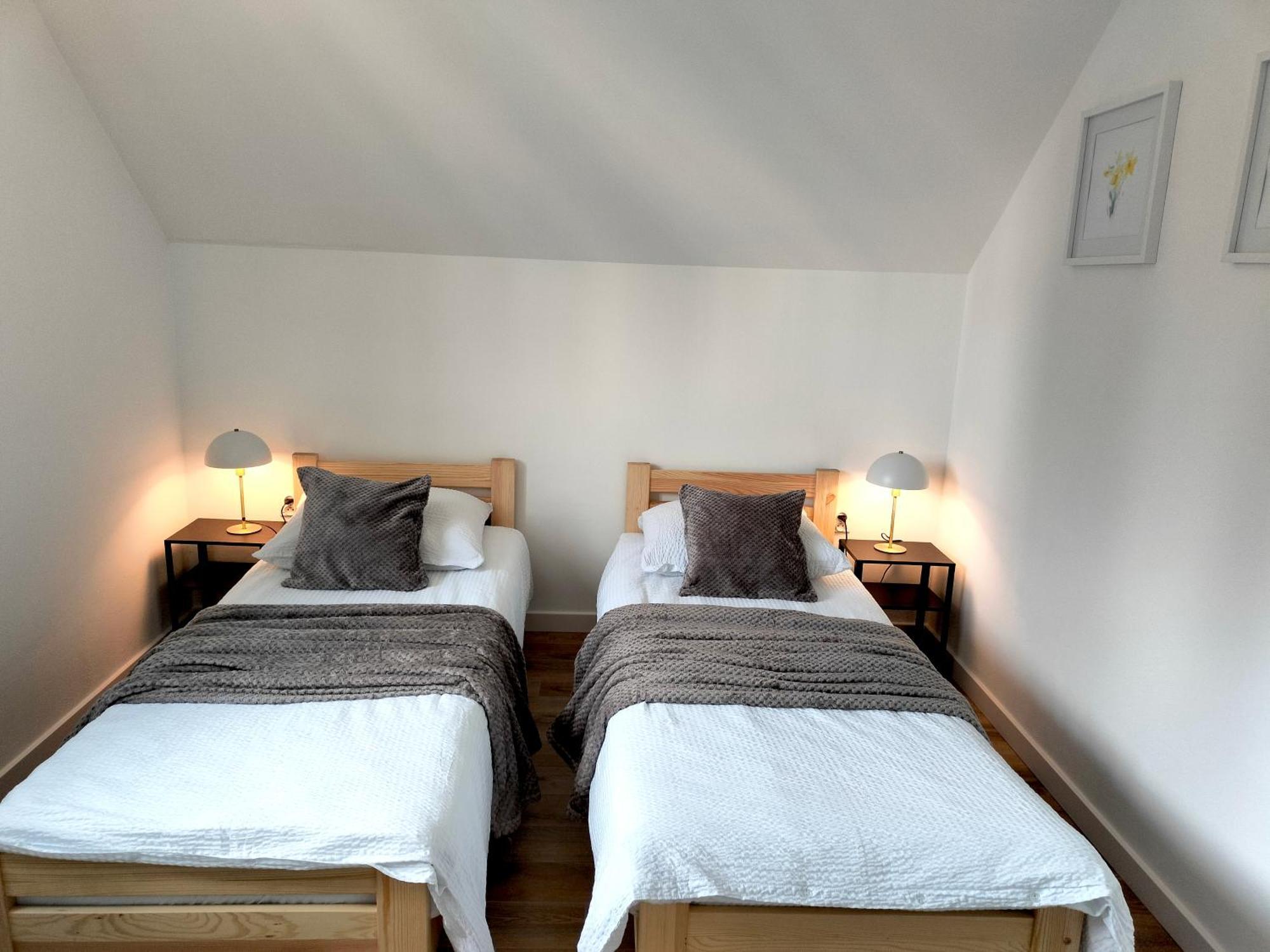 Agroturystyka Jodlowa - Rodzinne Apartamenty W Centrum Gor Swietokrzyskich - Sala Zabaw, Zwierzeta, Bilard Krajno-Zagorze 外观 照片
